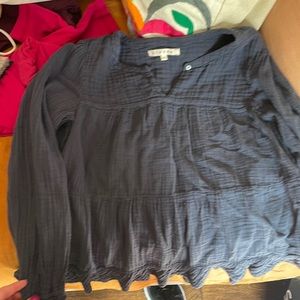 Xirena Size Small Navy Long Sleeve Top